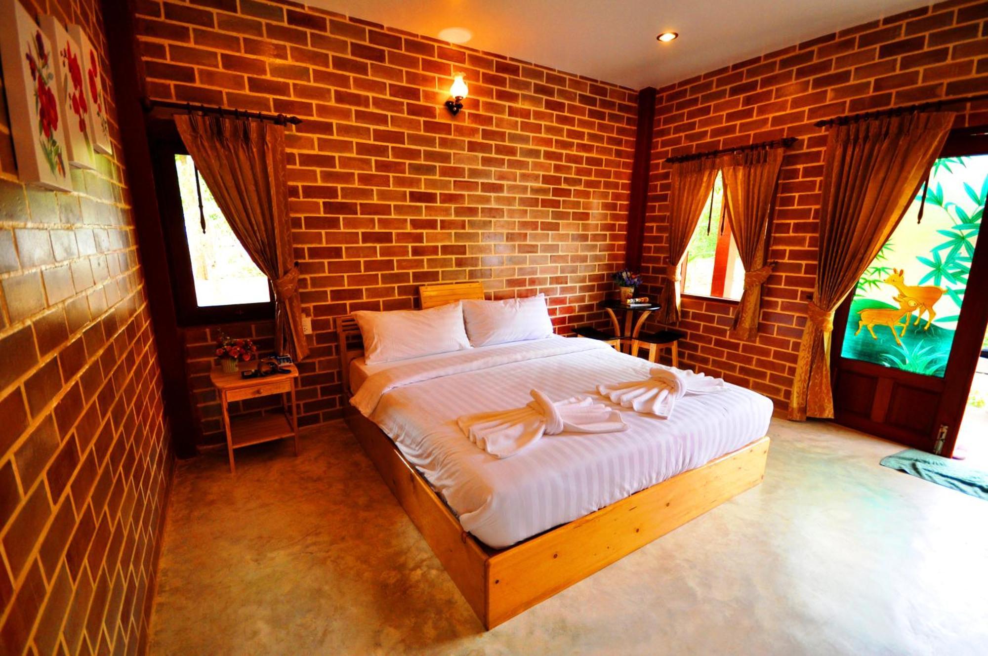 Theerama Cottage Suan Phueng Room photo